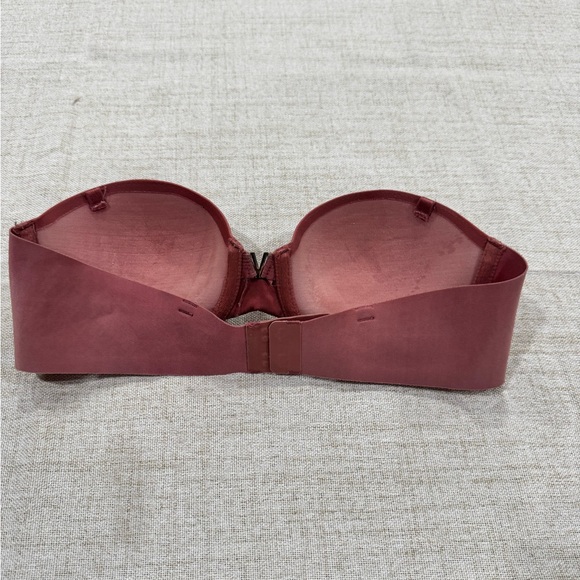 Victoria's Secret rose color Strapless Bra. No shoulder straps included. Size 34 - Picture 2 of 4